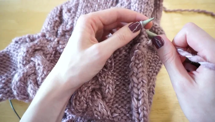 Bind off in pattern.