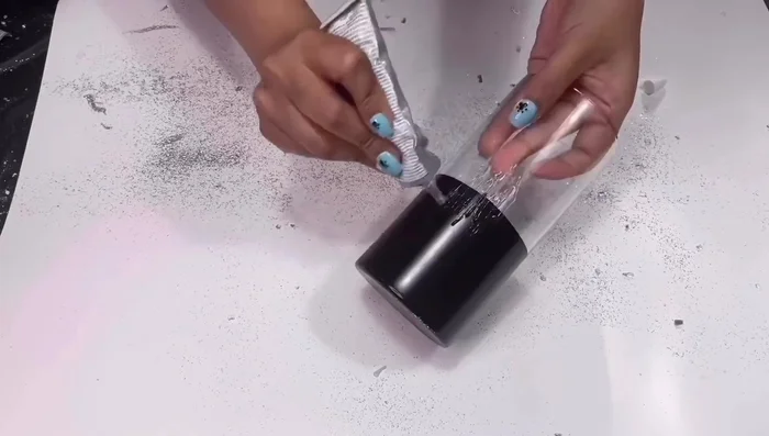 Clean off excess glitter and let the glue dry.