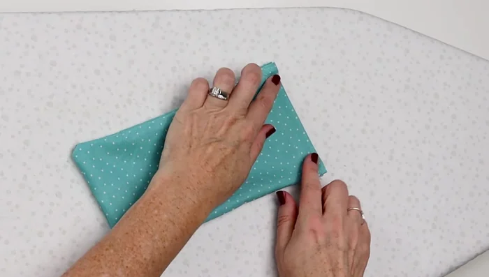 Turn the bag right side out.