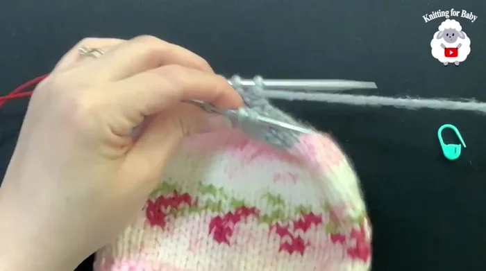 Cut yarn and weave through remaining stitches to close the crown.