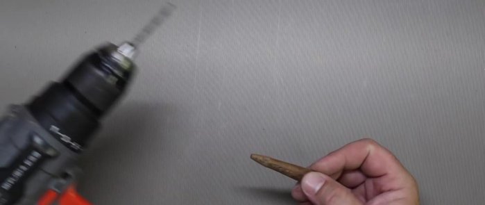 Cut the pendant to the desired final length.