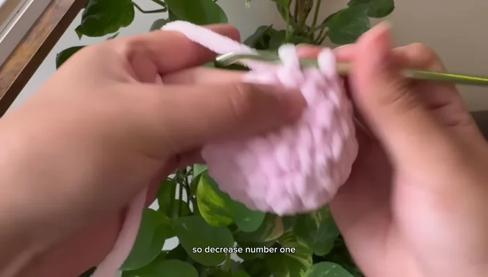 Slip stitch to connect.