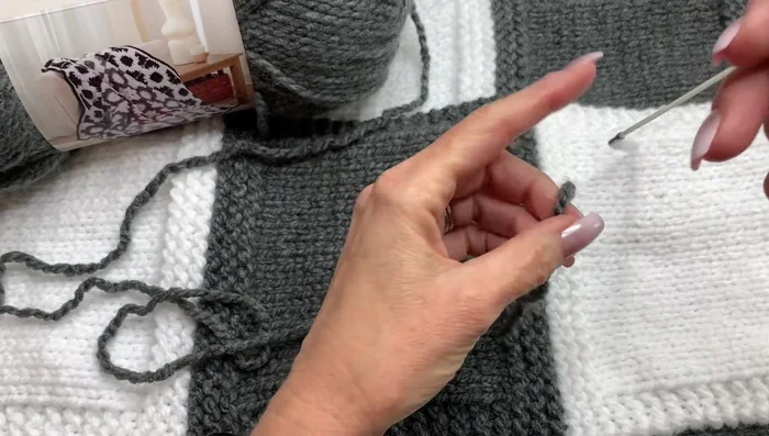 Knit across all 25 stitches for six rows (garter stitch).