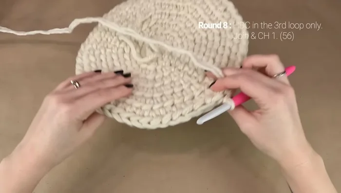 Rounds 8-17: Work hdc in the third loop only for round 8 to create a ribbed edge; then work hdc in the top two loops for rounds 9-17, changing colors (A, B, A, B, A) after every two rounds.