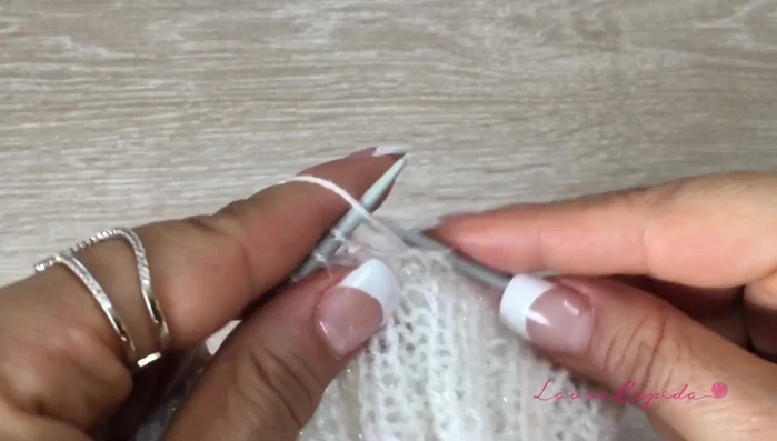 Continue knitting/purling in pattern until the foot section is complete.