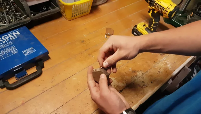 Attach the eye hook.