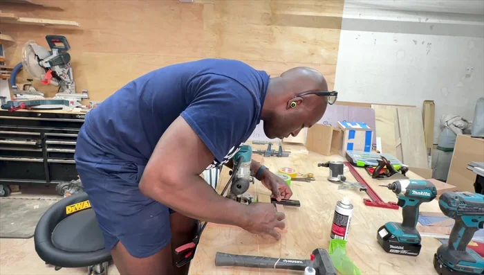 Route out the teacup/coffee mug slot using a circle template and compact router.