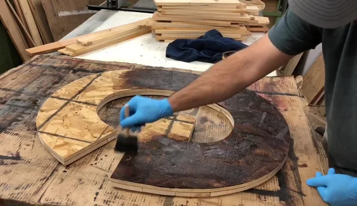 Stain the letter: Apply stain to both the front and back of the letter, paying attention to cracks and crevices. Let the stain dry for at least 24 hours before applying a finish (optional).