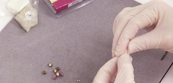 Place the clay into the bezel setting.