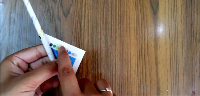 Make several rolls (four or five for a coaster).