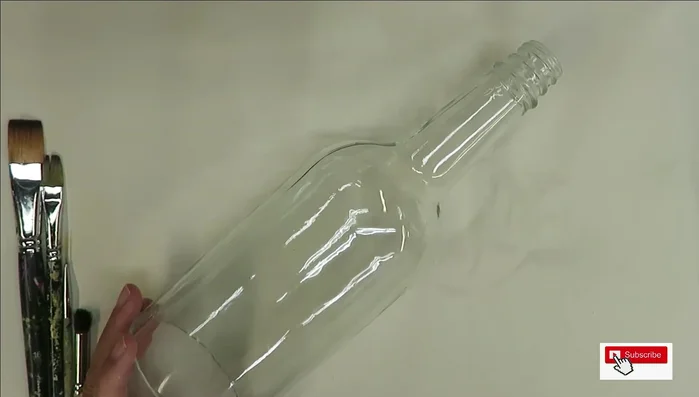 Prepare the glass bottle: Clean thoroughly and wipe with rubbing alcohol.
