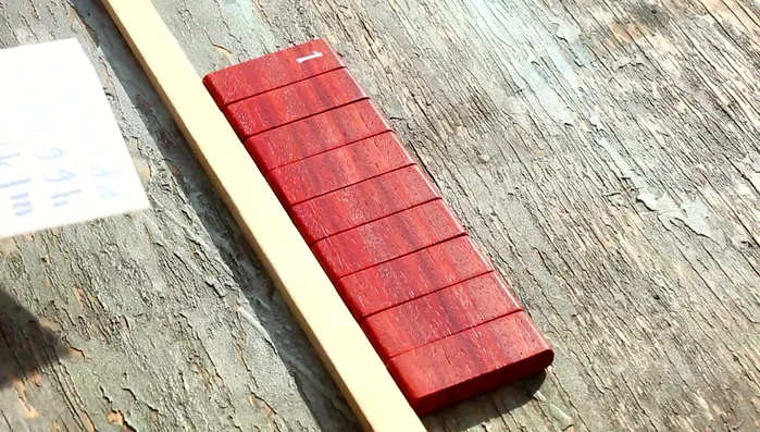 Apply felt to the bottom of the box.