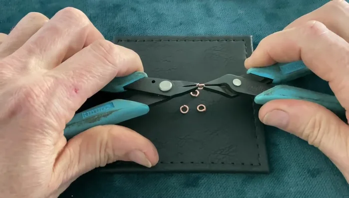 Use a specialized tool to prevent over-squashing the small links during flattening.