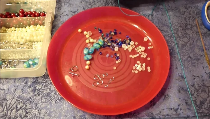 String the beads: Randomly string beads, crystals, and pearls onto the prepared thread. No specific pattern is needed for a bohemian look.