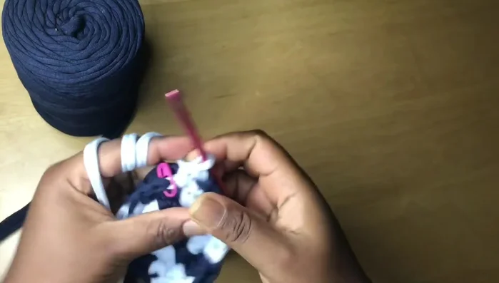 Repeat steps 9-13 until the desired size is reached. Always place your stitch marker where the first stitch of the new color is.