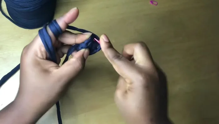 Continue changing colors, making two single crochets in each stitch until the end of the round (16 single crochets total).