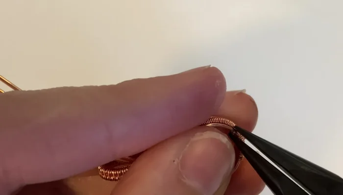 Insert the stone, ensuring sufficient surface area.