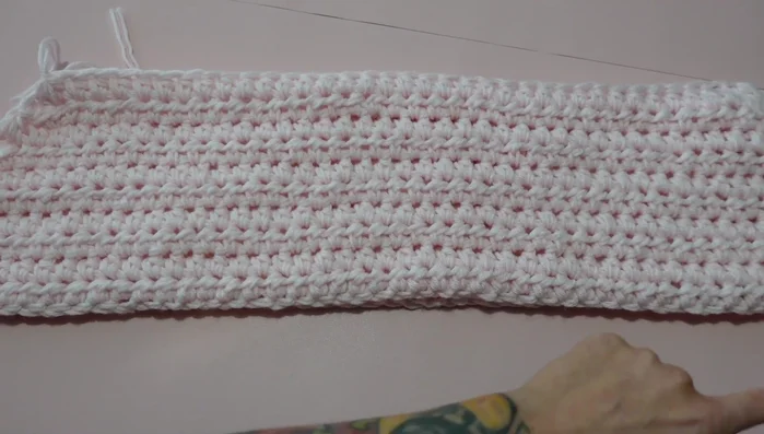 Weave in loose ends.