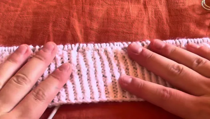 Wrong side rows: Knit all knit stitches and purl all purl stitches.