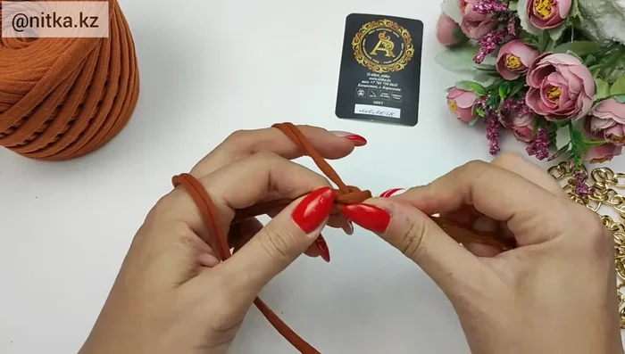 Close the first row. By the end, you should have 38 loops.