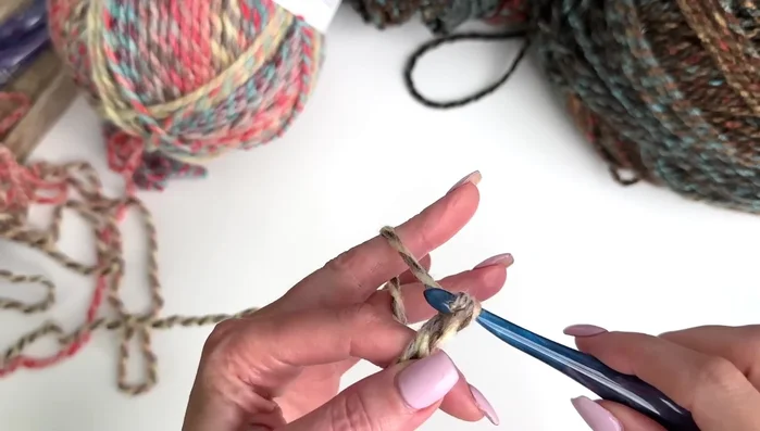 Chain two. Work three more trebles in the ring.