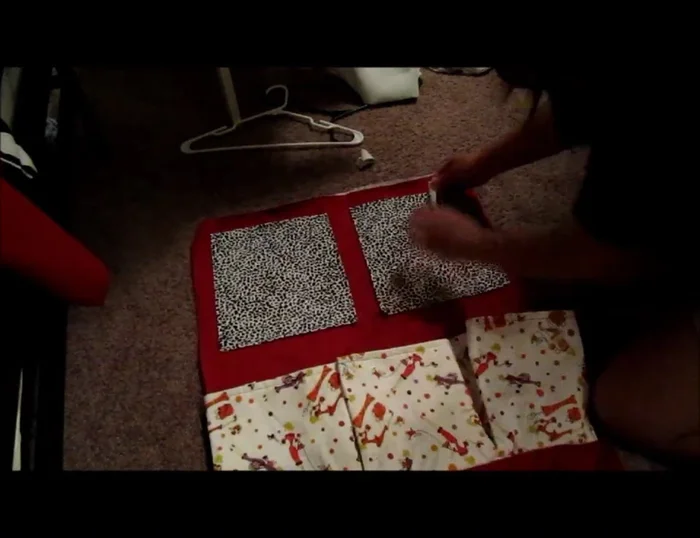 Pin the elastic/strings to the top of the organizer.