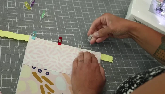 Topstitch Zipper: Top stitch along the edge of the zipper on both sides using a 3mm stitch length, ensuring the zipper foot aligns with the edge of the zipper teeth.