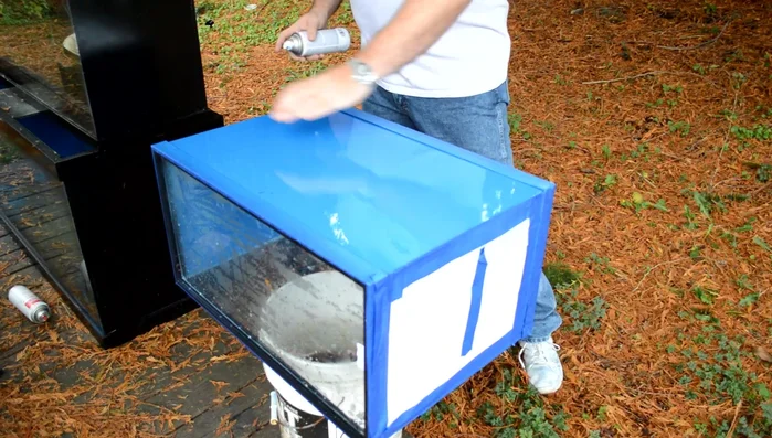 Apply a second coat of paint, using strokes in the opposite direction from the first coat to fill in any gaps.