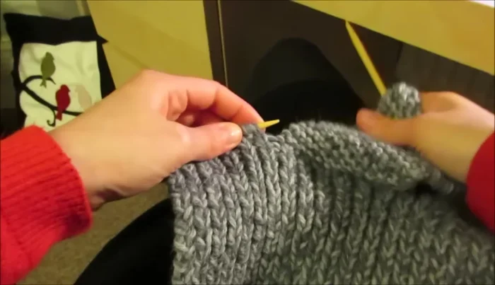 Repeat steps 9 and 10 for the other side of the slipper.