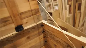 Rustic Reclaimed Wood Storage Chest: A Step-by-Step Guide