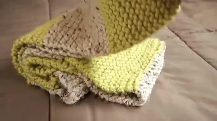 Weave in loose ends using a tapestry needle or crochet hook.