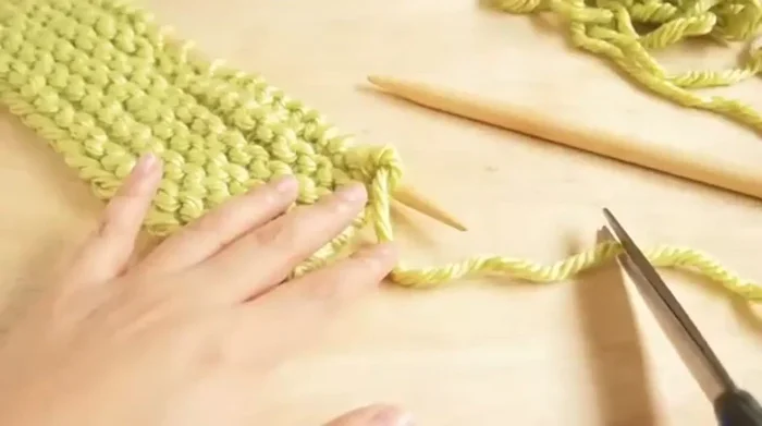 Cut the yarn, leaving a 6-inch tail.