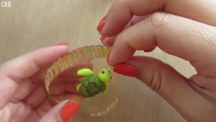 Clean off excess chalk pastel with a cotton swab and acetone.