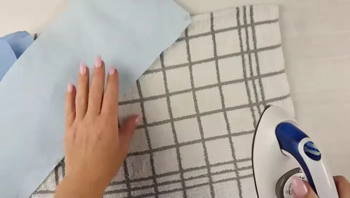 Prepare the fabric: Iron the fabric before die-cutting.