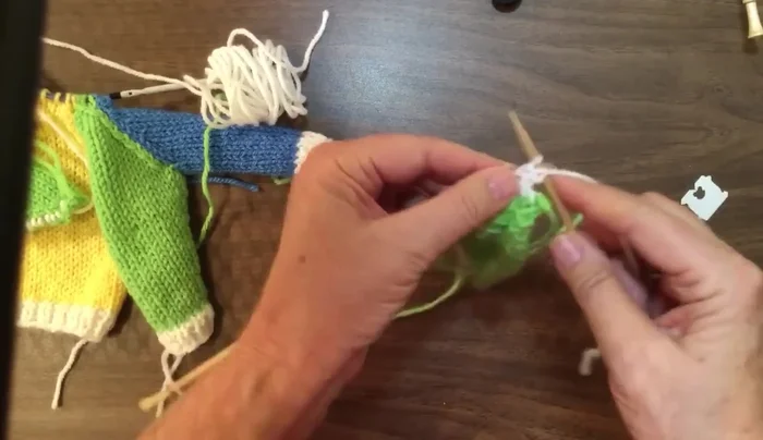 Collar Bind Off (rib bind off)