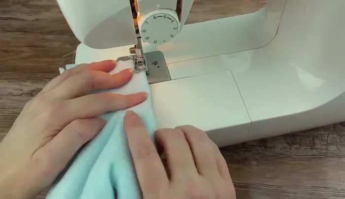 Repeat step 12 for the remaining three edges of the mitten.