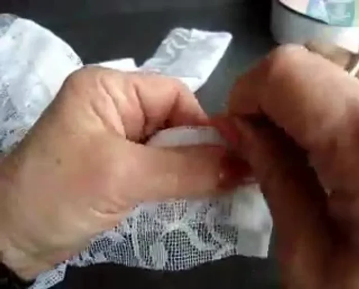 Before joining the ends, ensure the elastic isn't twisted. Pin the other end of the elastic.